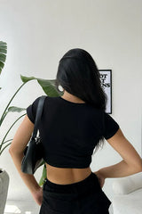 Black Baby Tee Crop Top with Tribal Flame Print – Trendy & Chic Color Black