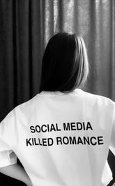 Oversized "Social Media Killed Romance" Graphic T-Shirt for Women – White
