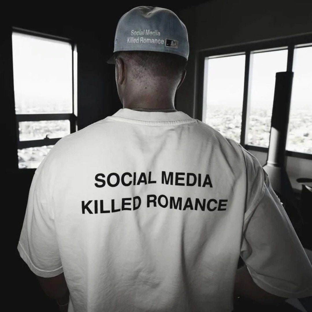Minimalist Statement T-Shirt – “Social Media Killed Romance” Bold Print