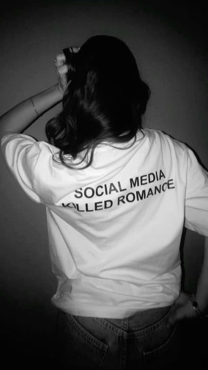 Oversized "Social Media Killed Romance" Graphic T-Shirt for Women – White
